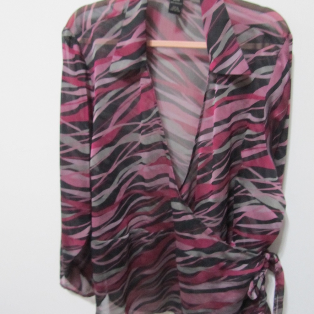 Lane Bryant Sheer Wrap Top Size 26/28